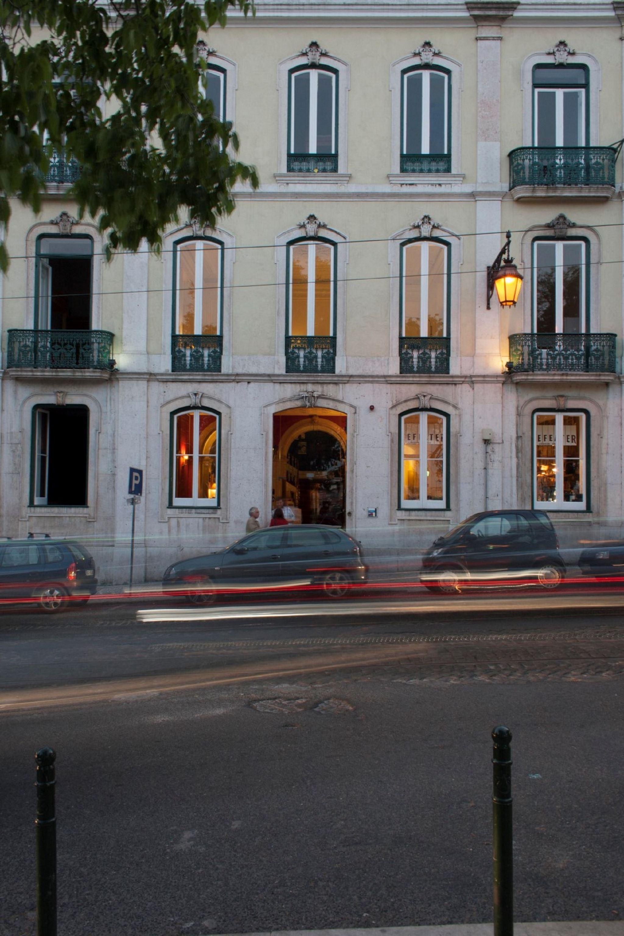 Independente Principe Real Hostel Lisbon Exterior photo